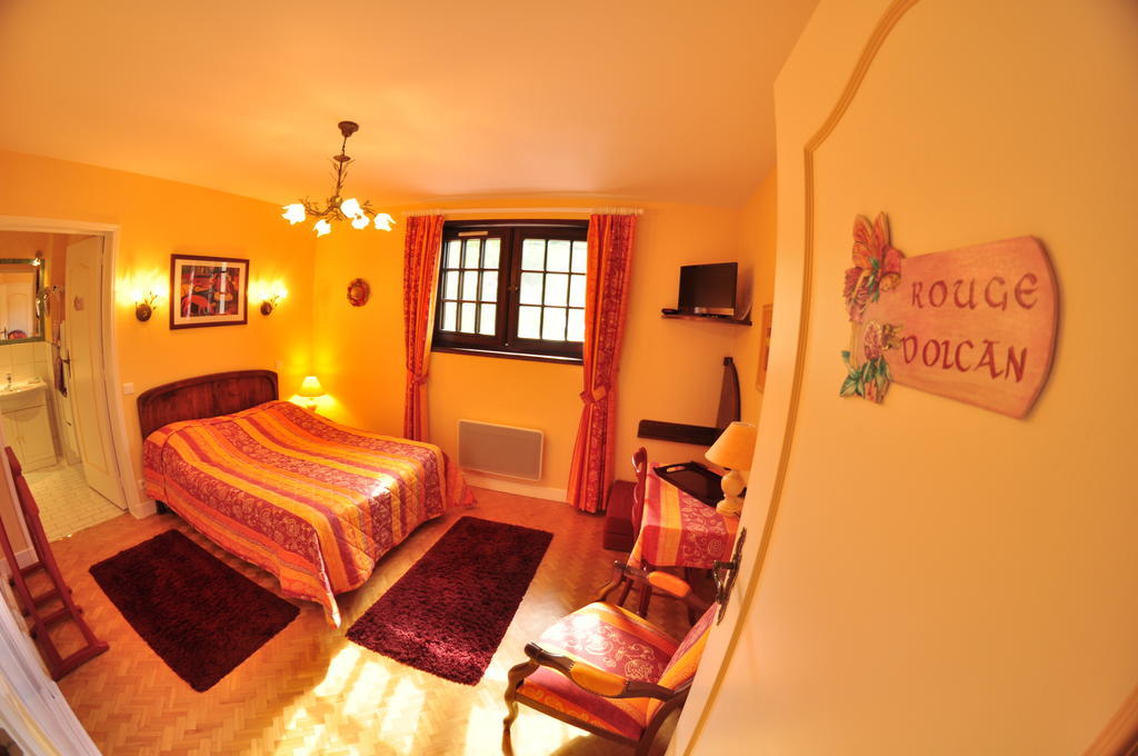 Hotel-Logis La Coraline Gannat Exterior foto